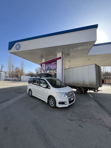 степ эшик: Honda Stepwgn: 2009 г., 2 л, Вариатор, Бензин, Вэн/Минивэн