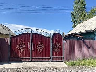 Продажа коттеджей и домов: Дом с участком - Адресный номер на калитке: 52 - Кирпичные/деревянные — 1