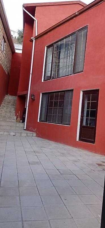 Həyət evləri və villalar: Bu geniş ev üç mərtəbədən ibarətdir və müasir yaşayış üçün uyğundur — 2