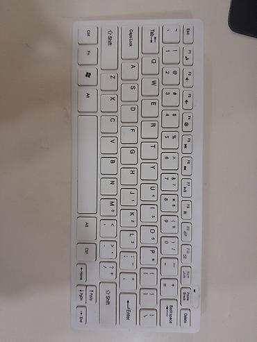 13 pro 256: Ağıllı, kompakt simsiz klaviatura - Rəng: ağ - Naqilsiz qoşulma: USB — 2