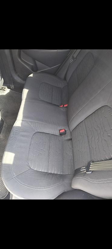 bora: Kia Rio: 1.4 l | 2013 il Sedan — 6
