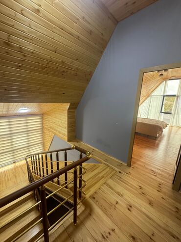 Bağ evlərinin kirayəsi: A-formalı dizaynda müasir bağ evi – şəxsi hovuz və geniş həyət sahəsi — 5