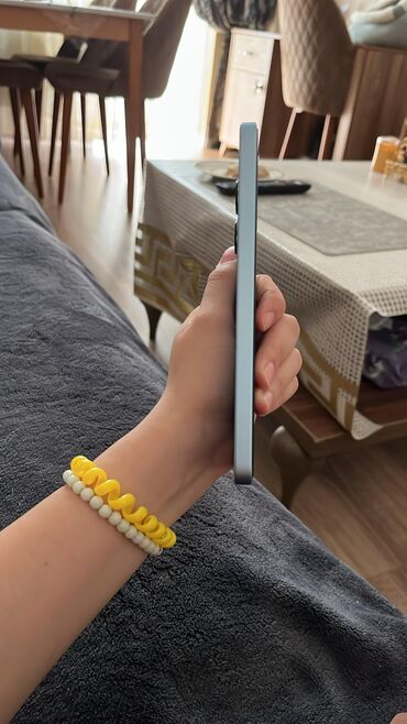 zaryatqa aparati: Xiaomi 13, 128 GB, rəng - Mavi, 
 Face ID, Barmaq izi, Simsiz şarj