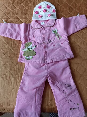 розовый пиджак: Продаю комплект детский для девочки. цена 1000 сом