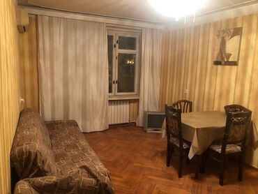 Uzunmüddətli kirayə mənzillər: Koroğlu parkının düz yaxınlığında və bir neçə universitetə (ADA, Tibb — 2