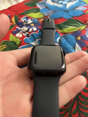 Apple Watch: Apple Watch