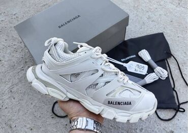 muske bele patike za odelo: Patike Balenciaga Track Crne/Bele Kontakt dm 📥 Balenciaga Track Bele