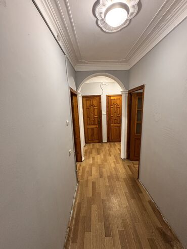 Digər kommersiya daşınmaz əmlakı: Tədris mərkəzi arendaya verilir. Bos abyektdir. Kargo sirketleri — 5