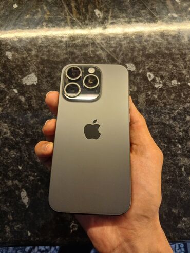aifon 15: IPhone 15 Pro, Б/у, 256 ГБ, Black Titanium, Зарядное устройство, Чехол, Кабель, 91 %