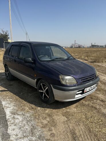 Toyota Raum: 1998 г., 1.5 л, Автомат, Бензин, Универсал