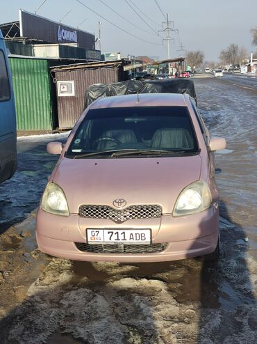 паста б 3: Toyota Vitz: 2001 г., 1.3 л, Автомат, Бензин