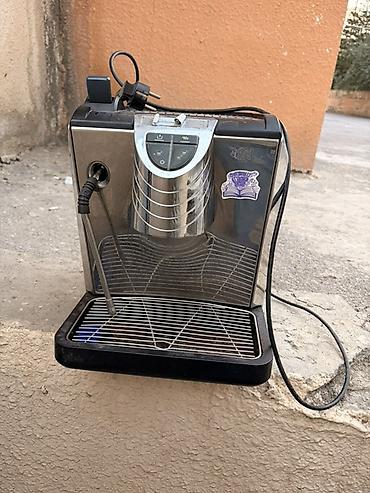 clinco kofe: Espresso aparat və dəyirman (kombo) Məhsulun tərkibi: - — 4