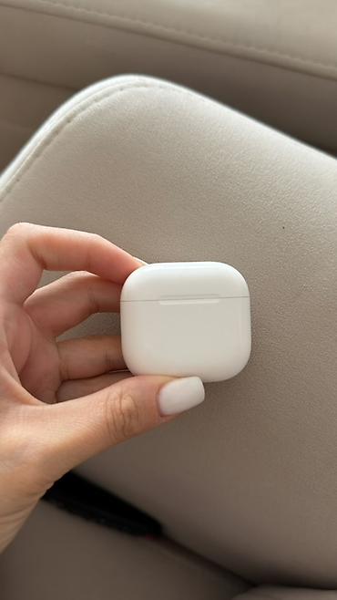 беспроводной наушник: Б/у Беспроводные (Bluetooth) Наушники, Apple, цвет - Белый — 1