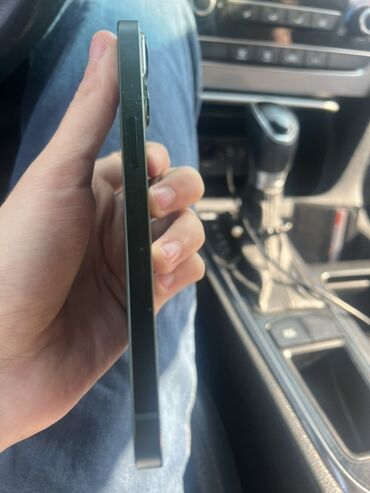 Apple iPhone: IPhone 13, Б/у, 256 ГБ, Черный, Кабель, Чехол, 90 % — 5