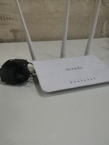 router 2 antenna: Router istifadə olunmayıb və qutusuyla birlikdə satılır