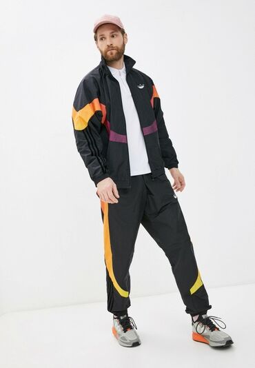 спортивный костюм adidas originals мужской: Спортивный костюм S (EU 36), цвет - Черный