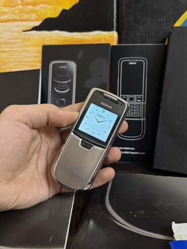 Nokia: Nokia 8 Sirocco, < 2 GB Memory Capacity, rəng - Gümüşü, Düyməli — 5