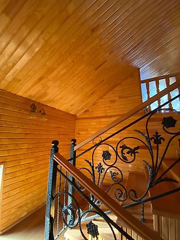 villa evler: Təmirli, geniş həyətli 3 mərtəbəli fərdi yaşayış evi. Plan və sahə: - — 5