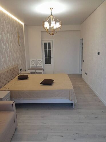 квартира на месяц в бишкеке: 2 комнаты, Агентство недвижимости, Без подселения, С мебелью полностью