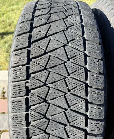 трос для машины: Bridgestone Blizzak DM-V2 235/65 R17 108S Тип товара: Легковые шины