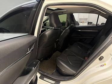 Toyota: Toyota Camry: 2018 г., 2.5 л, Автомат, Гибрид, Седан — 22