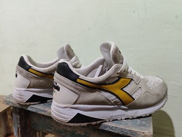 вещи diadora: Мужские кроссовки, 42.5, Diadora, Б/у, цвет - Белый, Самовывоз