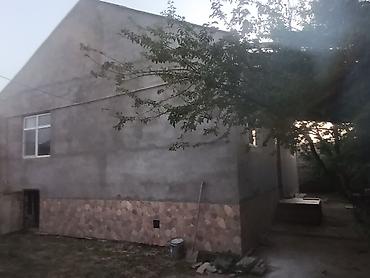 a frame ev: 3 otaqlı, 85 kv. m, Orta təmir — 3