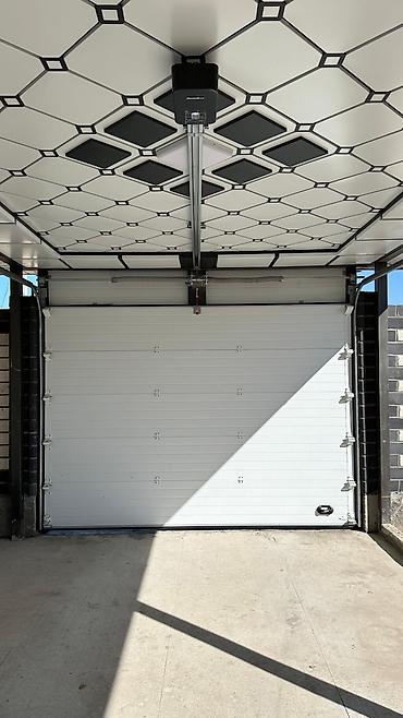 Секционные ворота: Автоматические, Alutech, Для магазина, Для холодильника, Для гаража, Другие особенности, Оптом, Новый, Бесплатная установка — 5