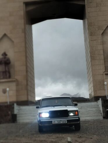 капот на ваз 2107: ВАЗ (ЛАДА) 2107: 2007 г., 1.6 л, Механика, Бензин, Седан