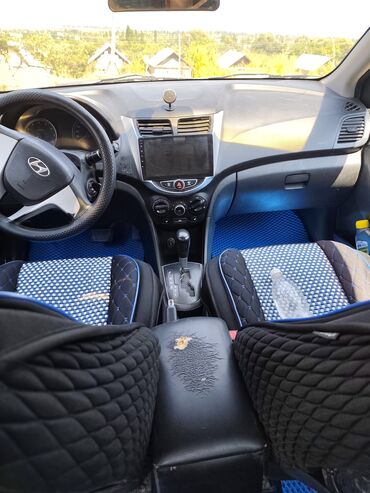 купить hyundai solaris автомат: Автомобиль Hyundai саларис серебристого цвета, матор жаны нол пробек