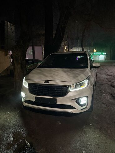 Kia: Kia Carnival: 2018 г., 2.2 л, Типтроник, Дизель, Минивэн