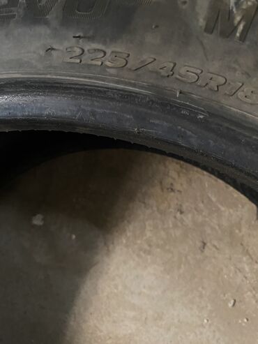 Шины: 225 / 45 R 18
Пара лето, хорошее состояние 

Цена 4500 сом