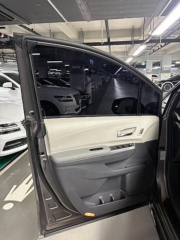 Toyota: Toyota Sienna: 2021 г., 2.5 л, Вариатор, Гибрид, Минивэн — 8