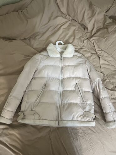 north face куртка бишкек: Пуховик, Кыска модель, M (EU 38)