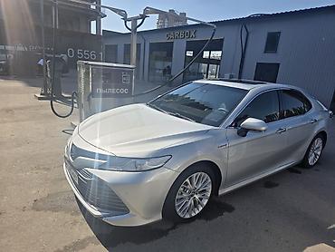 byd khan: Toyota Camry: 2018 г., 2.5 л, Автомат, Гибрид, Седан — 1