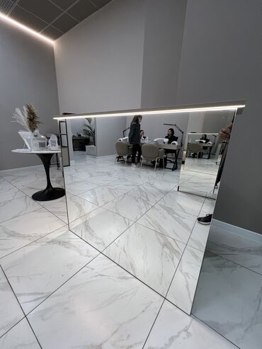 Стойки ресепшн: Столы ресепшен Администраторский стол Кассовый стол Занимаемся — 22