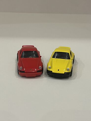 usaq oyuncaq: Hot Wheels-Porsche 911 Carrera RS 2.7 İkisi birlikdə.Ayrı-Ayrı 25 azn