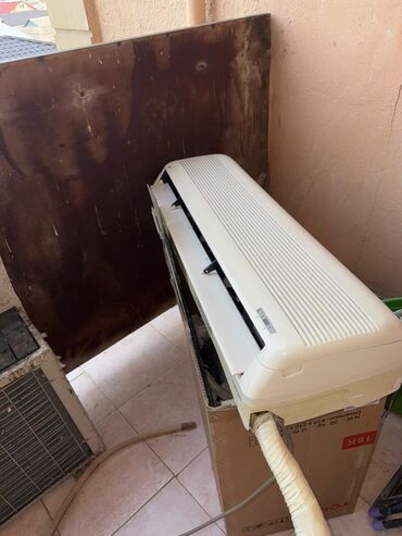 ps 4 2 ci əl: Salam 150azn satılır işlək vəziyətdədir 35-40kv əla vəziyyətdədir