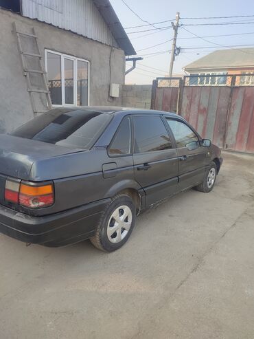 Другие Автомобили: Седан темно‑серого цвета. Кузов 4‑дверный, тонированные стекла по — 1