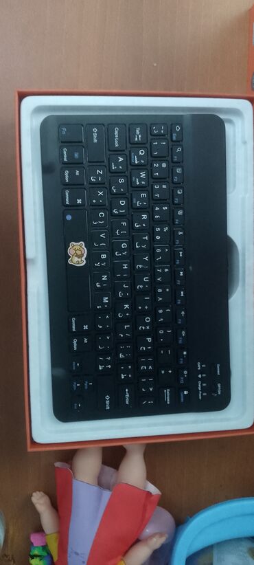 Digər planşetlər: Umiio S10 planşet – klaviatura və siçan ilə Xüsusiyyətlər: - Model — 7