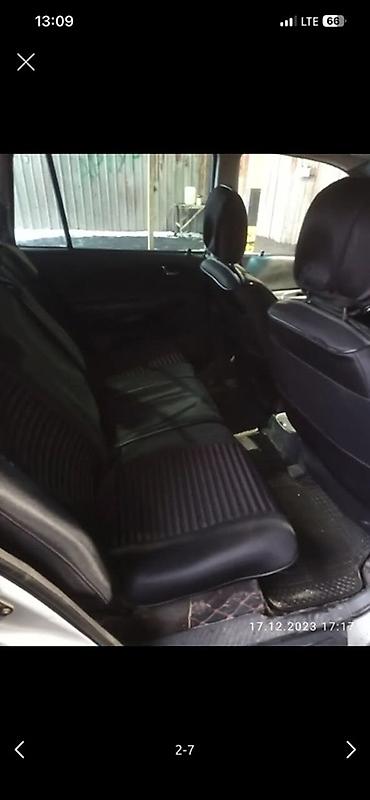 mini v: Mazda PREMACY: 2002 г., 2 л, Механика, Бензин, Минивэн — 4