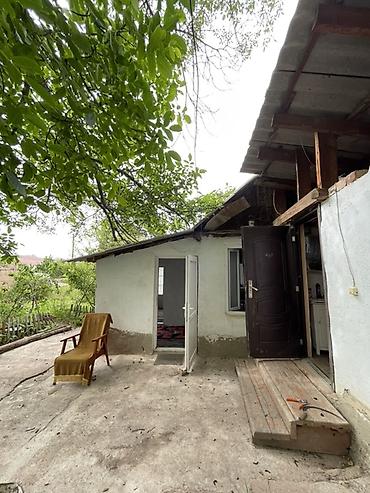 Продажа коттеджей и домов: Ысык -Көлдүн түштүк тарабынан Кажы- Сай айылынан үй сатылат . Участогу — 4