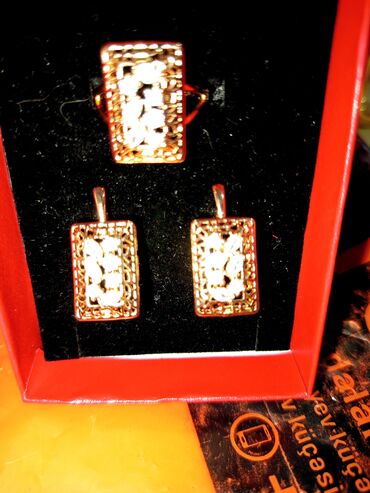 Tuflilər: Üzük və sırğalar - Metal: qızılı tonlu qirmizi rus qizili rengi - — 24