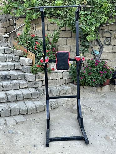turnike: Çəkilər üçün çoxfunksiyalı turnik–parallel qollar (dip station) stendi — 3