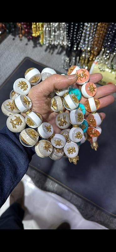 tesbeh sekilleri: Məhsul: Şərq üslublu dekorativ təsbeh.Qiymətlər 25 manatdan başlayır — 1