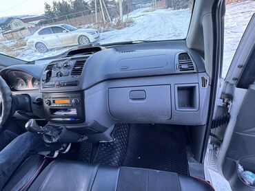 Mercedes-Benz: Mercedes-Benz Vito: 2008 г., 2.2 л, Механика, Дизель, Фургон — 9