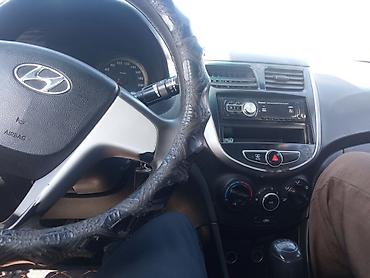 srv 3: Hyundai Solaris: 2013 г., 1.6 л, Механика, Бензин, Седан — 2