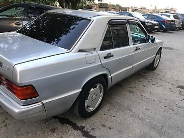 Транспорт: Mercedes-Benz 190: 2 л | 1992 г. Седан — 1