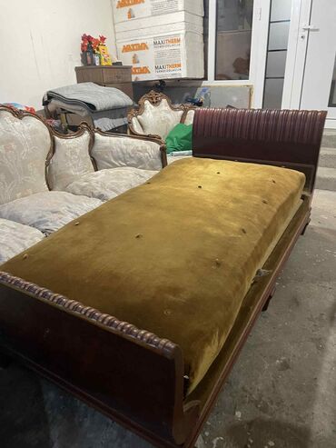 Stilske sofe: Antikvanska ležaljka/sofa od punog drveta moguca je dostava - — 5