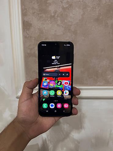 samsunq a21: Samsung Galaxy A14, 128 GB, rəng - Qara, Sensor, Face ID — 5